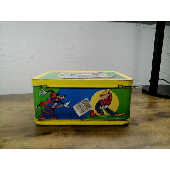 Vintage 1983 Disney Sport Goofy Metal Lunchbox with Thermos – Aladdin Industries - Picture 5 of 8